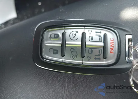 2025 Chrysler Pacifica Select из США, поврежденный, VIN 2C4RC1BG0SR544571